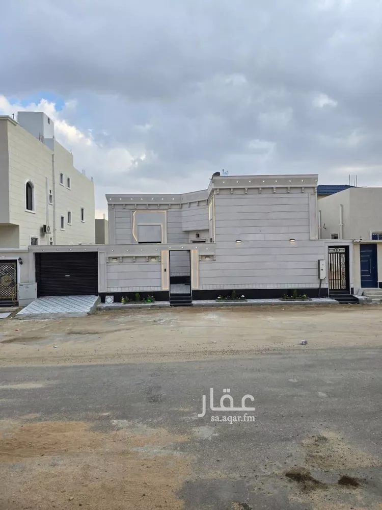 فيلا للبيع في شارع جابر ابن عبدالله الانصاري, حي وادي جليل, مدينة الطائف, منطقة مكة المكرمة