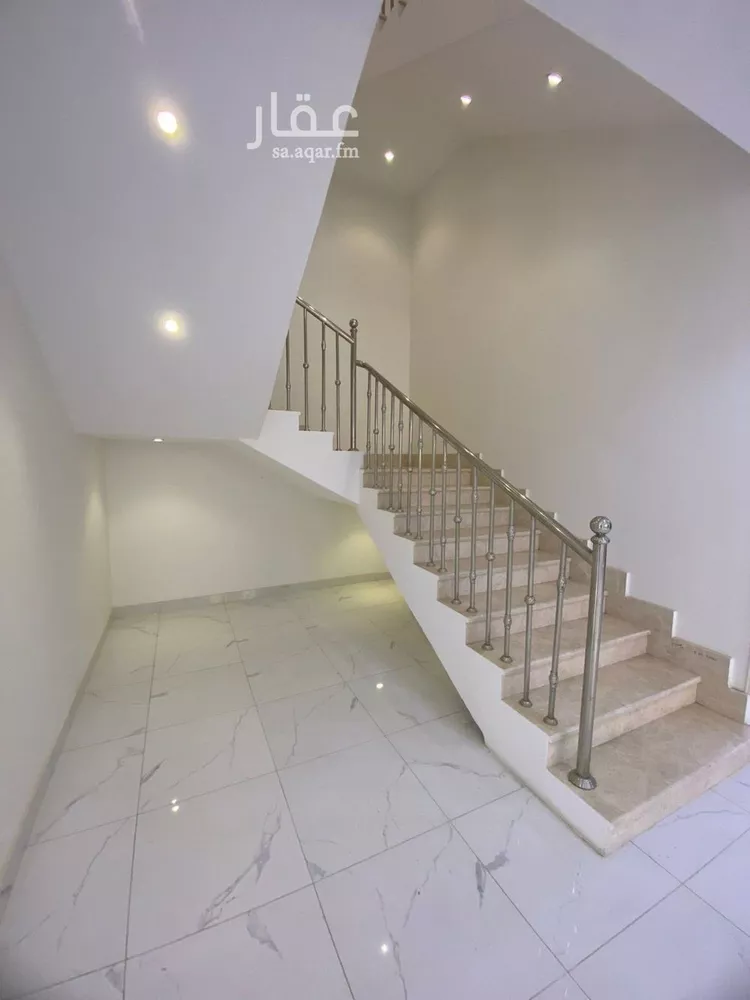 فيلا للبيع في شارع اوس ابن خولي, حي الأخباب, مدينة الطائف, منطقة مكة المكرمة صورة 3