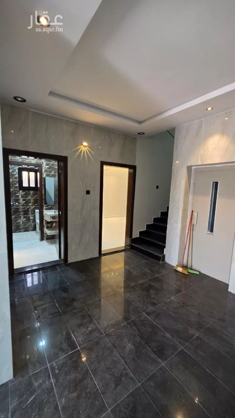 فيلا للبيع في شارع يحيى المفتي, حي العكيشية, مدينة مكة المكرمة, منطقة مكة المكرمة صورة 3