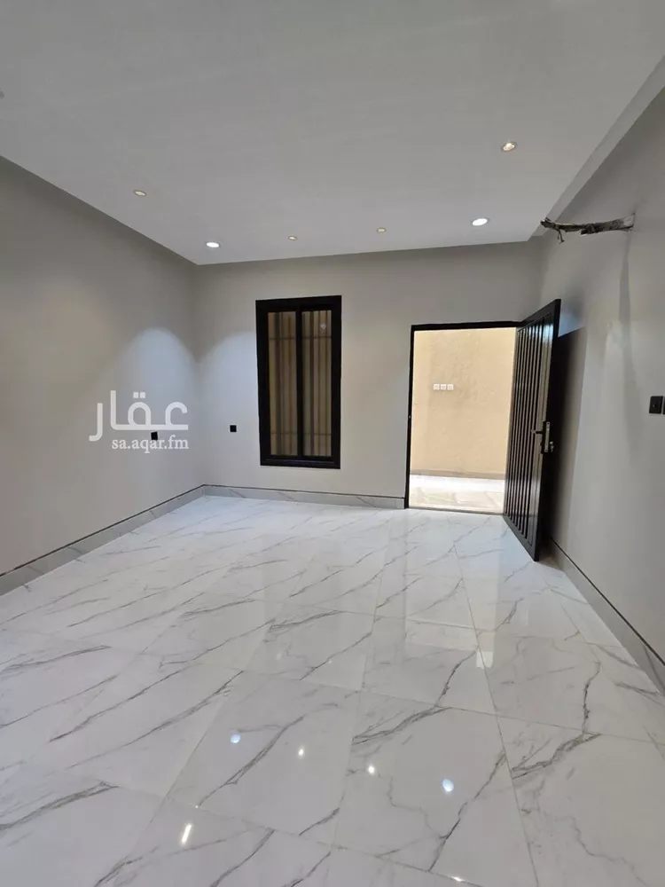 Floor for Sale in Taif Jubrah 6