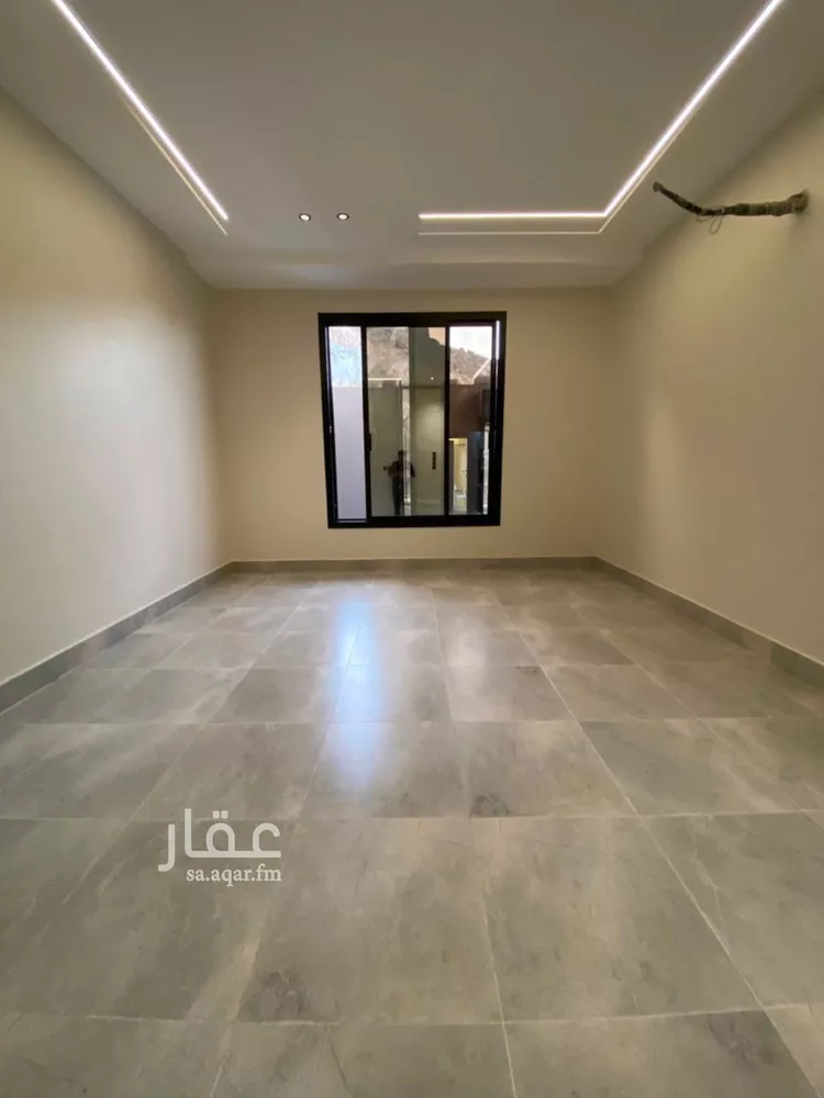 فيلا للبيع في شارع ادهم محرز, حي الهجلة الجديد, مدينة مكة المكرمة, منطقة مكة المكرمة 12