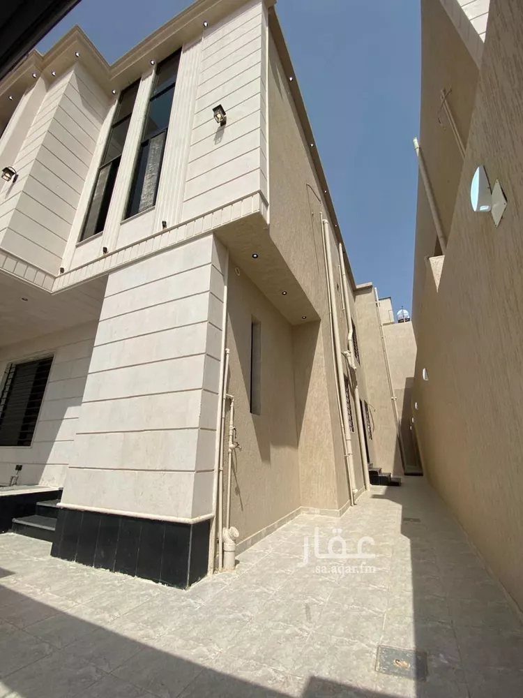 Villa for Sale in Al Jumum Al Ghozaait 8