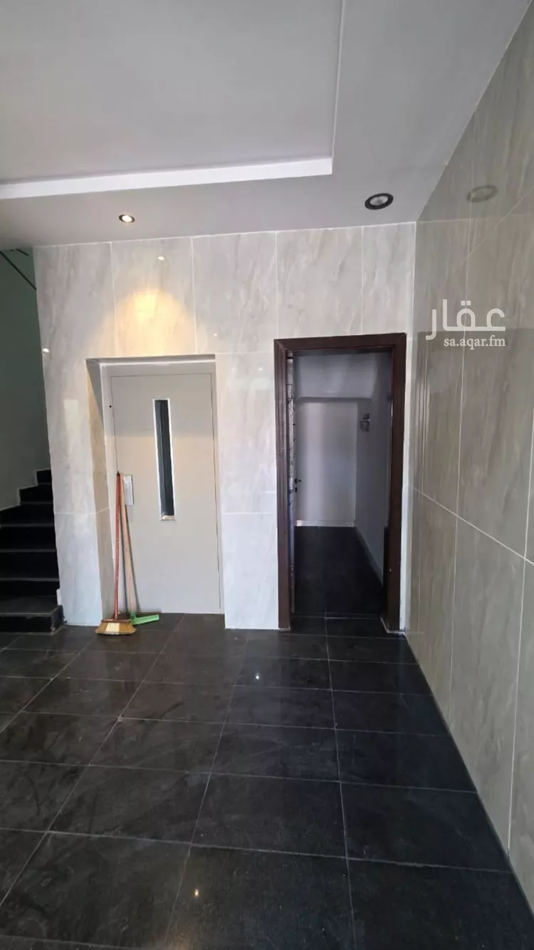 فيلا للبيع في شارع يحيى المفتي, حي العكيشية, مدينة مكة المكرمة, منطقة مكة المكرمة صورة 2