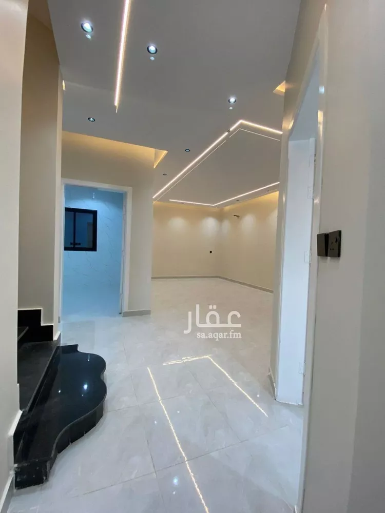 فيلا للبيع في شارع عبدالله ابن حق, حي ريحه, مدينة الطائف, منطقة مكة المكرمة 9