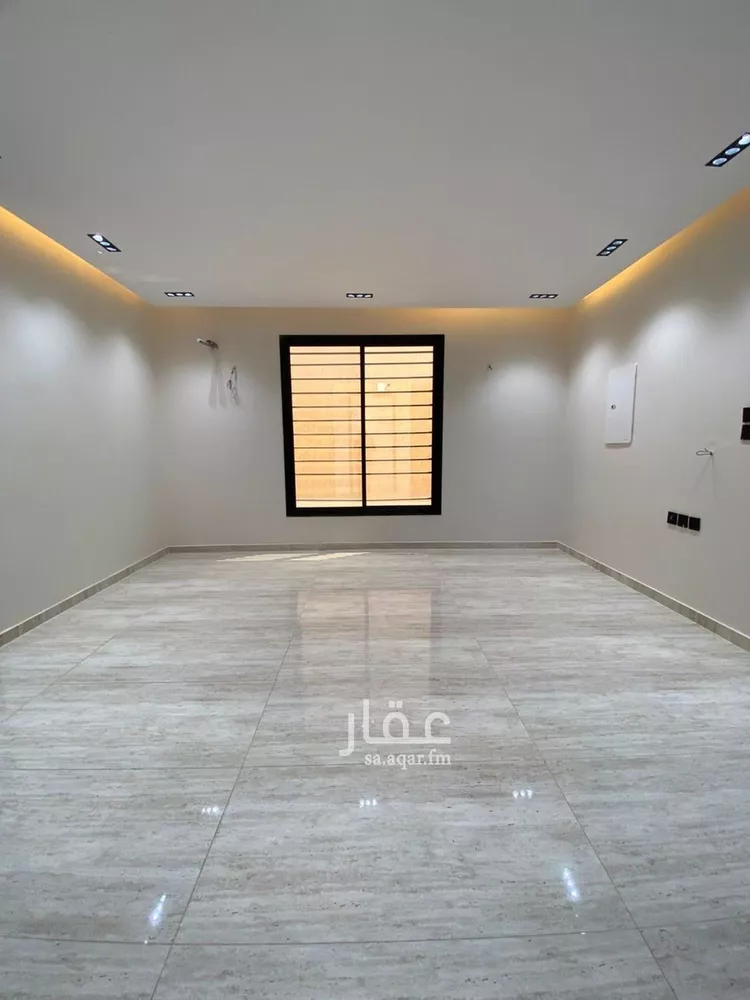 Villa for Sale in Al Jumum Al Ghozaait 11