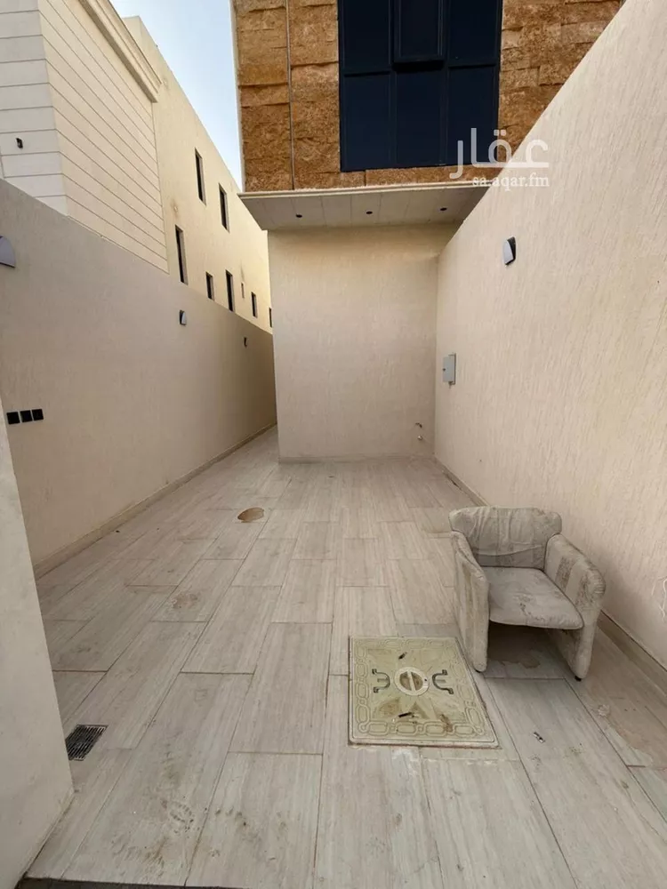 فيلا للبيع في شارع أحمد بن خيرة, حي الرمال, مدينة الرياض, منطقة الرياض صورة 2
