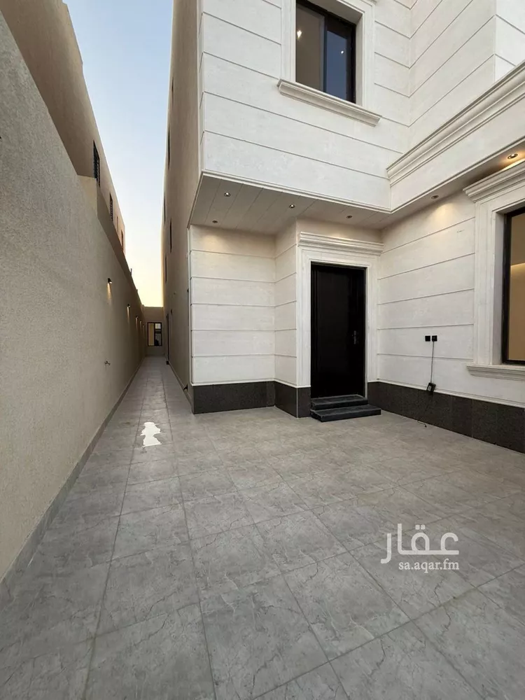 دور للبيع في شارع رقم 92, حي الجنادرية, مدينة الرياض, منطقة الرياض صورة 2
