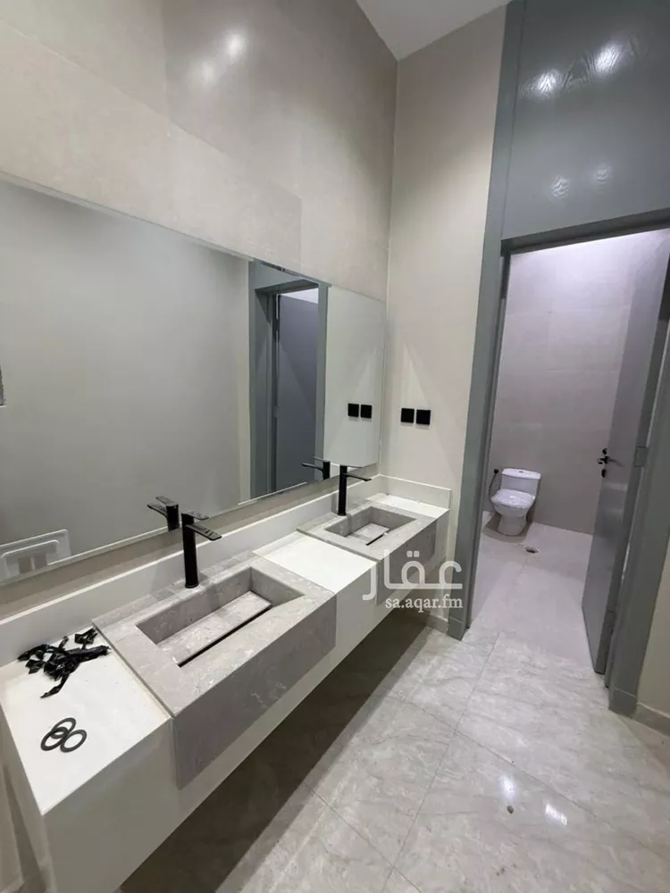 دور للبيع في شارع الجارود السلمي, حي عكاظ, مدينة الرياض, منطقة الرياض صورة 5