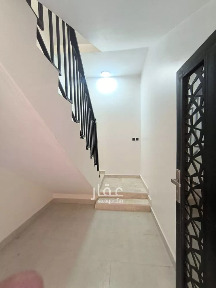 دور للبيع في شارع الصبح الأسفل, حي الجنادرية, مدينة الرياض, منطقة الرياض صورة 4