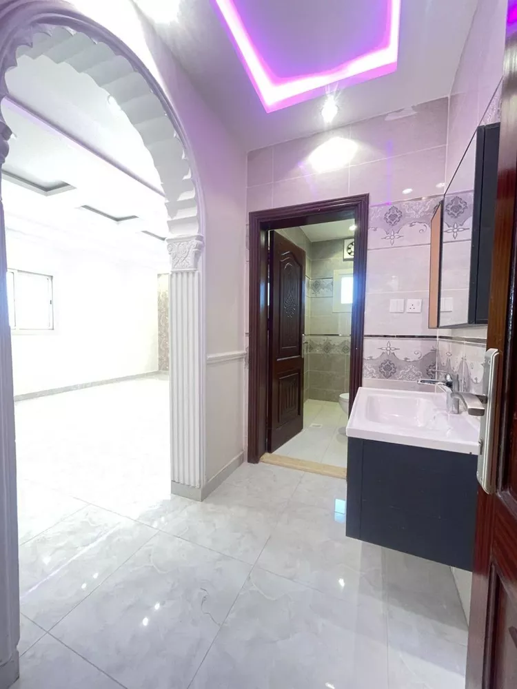 شقة للبيع في شارع محمود رشاد, حي الشوقية, مدينة مكة المكرمة, منطقة مكة المكرمة صورة 2