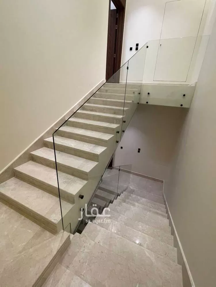 دور للبيع في شارع الخفجي, حي الملز, مدينة الرياض, منطقة الرياض صورة 2