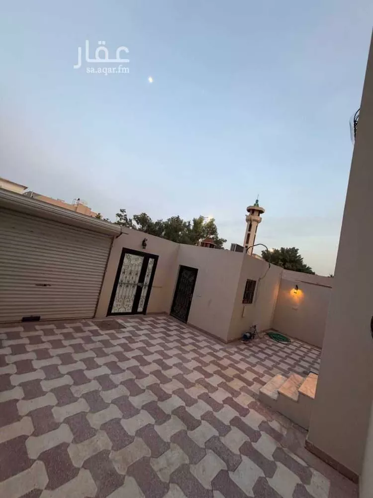 فيلا للإيجار في شارع ابن حديد, حي الربوة, مدينة الرياض, منطقة الرياض صورة 2