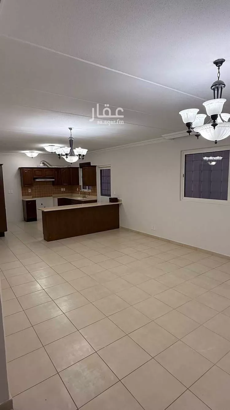 فيلا للإيجار في شارع الدليل, حي الشعلة, مدينة الدمام, المنطقة الشرقية صورة 2