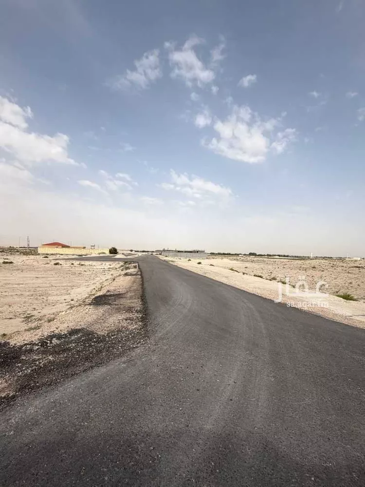 أرض للبيع في شارع ج32 2, حي خور الذيابه, مدينة بقيق, المنطقة الشرقية 7