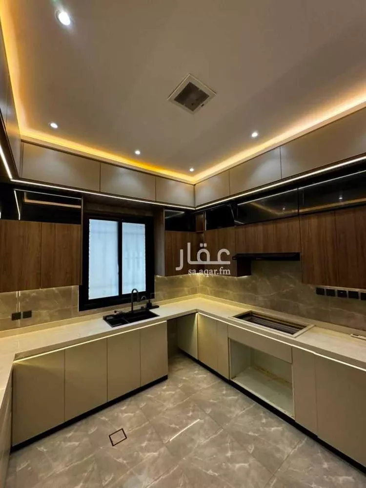 فيلا للإيجار في شارع جبل عريض, حي القادسية, مدينة الرياض, منطقة الرياض 16
