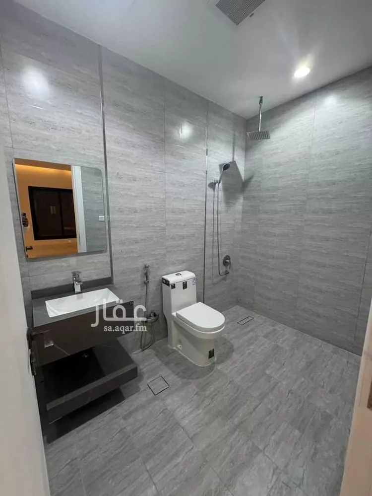 فيلا للبيع في شارع إسماعيل بن أبي اليسر, حي العارض, مدينة الرياض, منطقة الرياض صورة 3