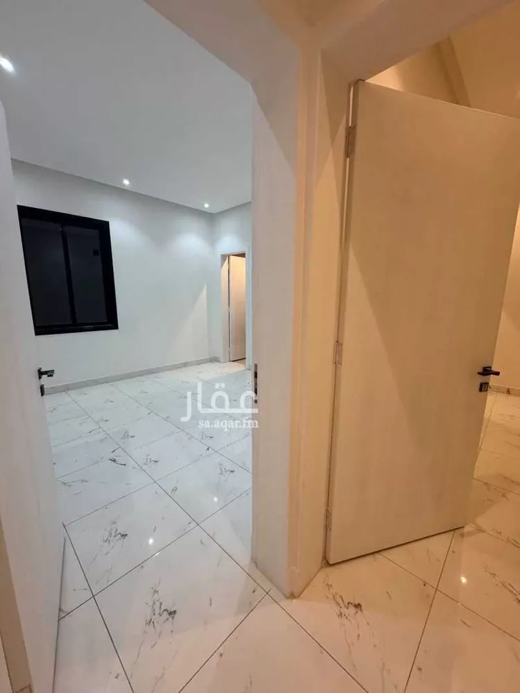 فيلا للبيع في شارع إسماعيل بن أبي اليسر, حي العارض, مدينة الرياض, منطقة الرياض 17