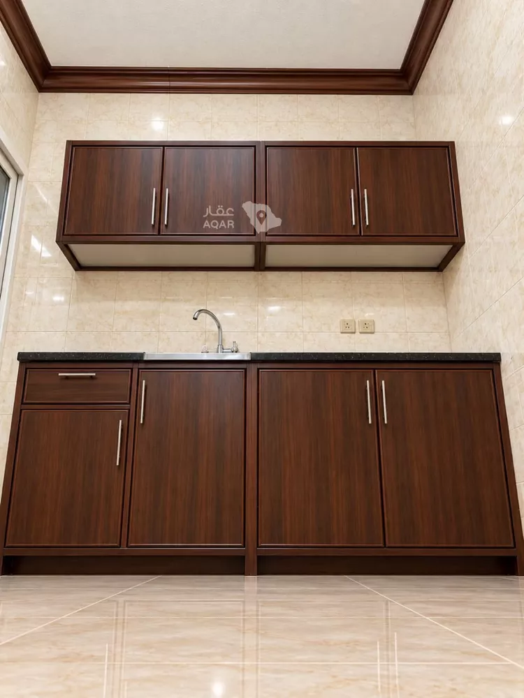 Building for Sale in Riyadh King Faisal 3