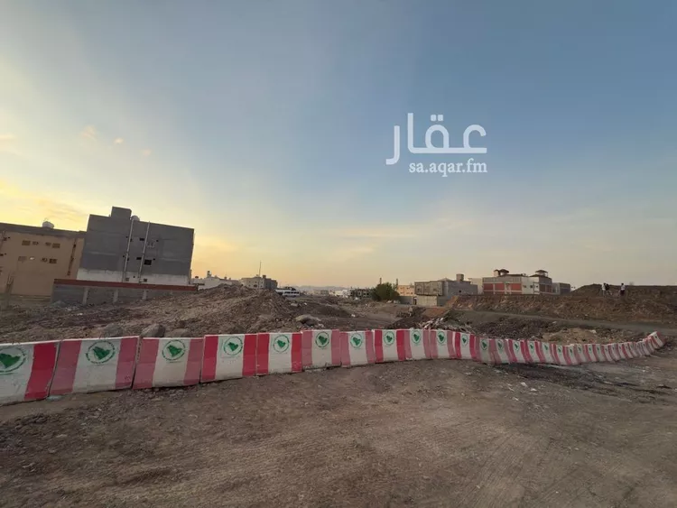 أرض للبيع في شارع الامير نايف بن عبدالعزيز, حي شوران, مدينة المدينه المنوره, منطقة المدينة المنورة