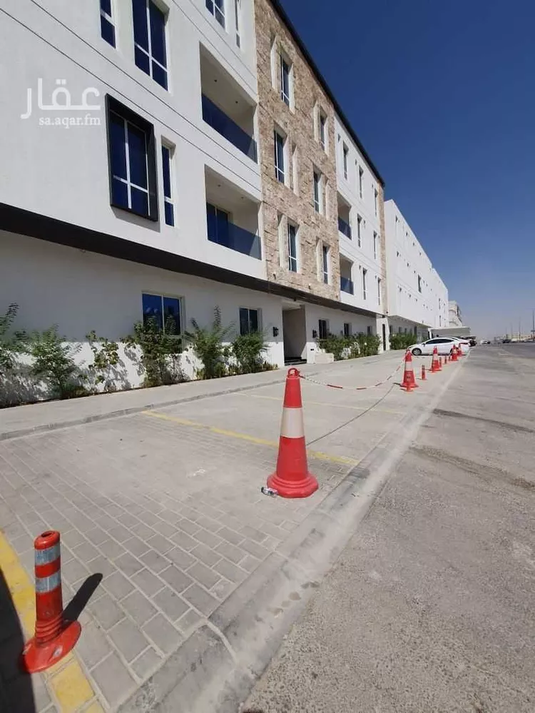 عمارة للبيع في شارع ابها, حي الملقا, مدينة الرياض, منطقة الرياض 6