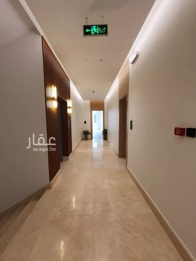 عمارة للبيع في شارع ابها, حي الملقا, مدينة الرياض, منطقة الرياض 16