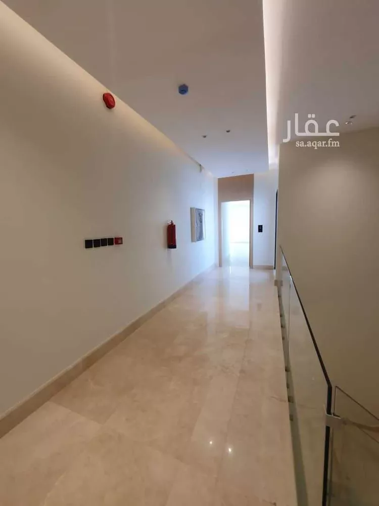 عمارة للبيع في شارع ابها, حي الملقا, مدينة الرياض, منطقة الرياض 11