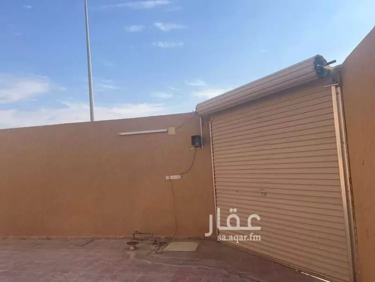 Building for Sale in Al Quwaiiyah Al Muruj 8