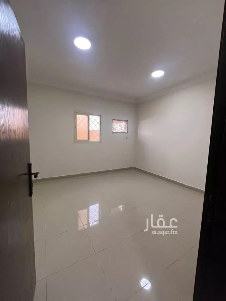 عمارة للبيع في شارع شارع معن بن عدي, حي الحمراء, مدينة الجبيل, المنطقة الشرقية صورة 4