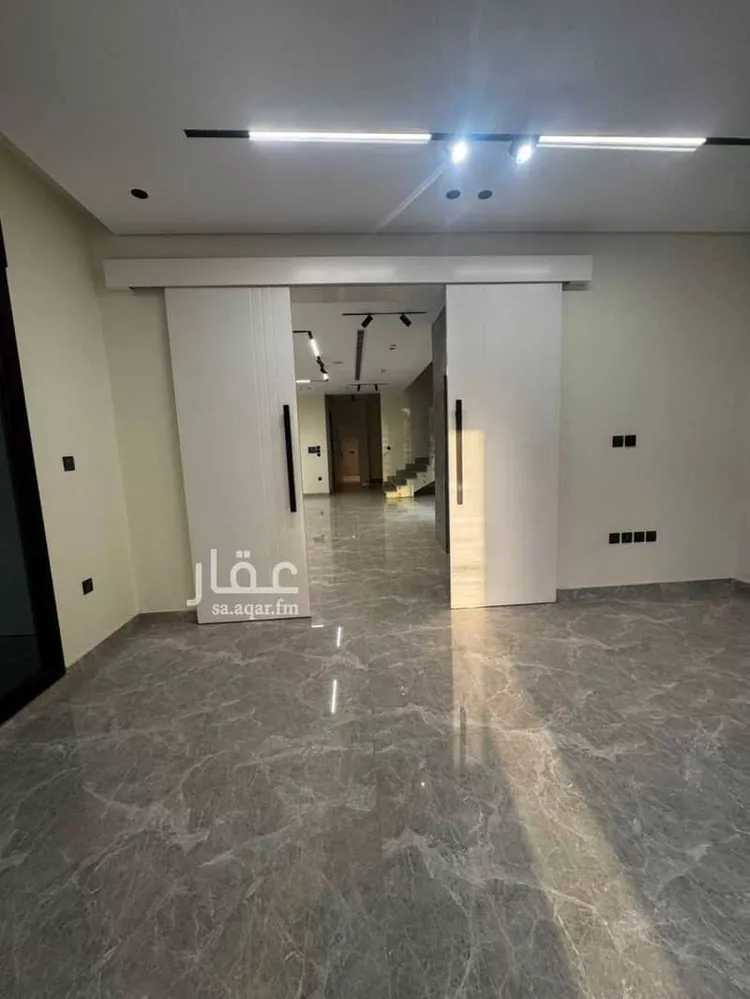 فيلا للبيع في شارع عبد الوهاب بن عزام, حي الياقوت, مدينة جدة, منطقة مكة المكرمة صورة 2