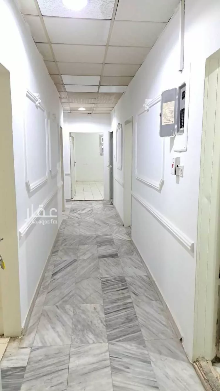 عمارة للإيجار في شارع عبدالله بن معمر, حي أم الحمام الغربي, مدينة الرياض, منطقة الرياض صورة 3