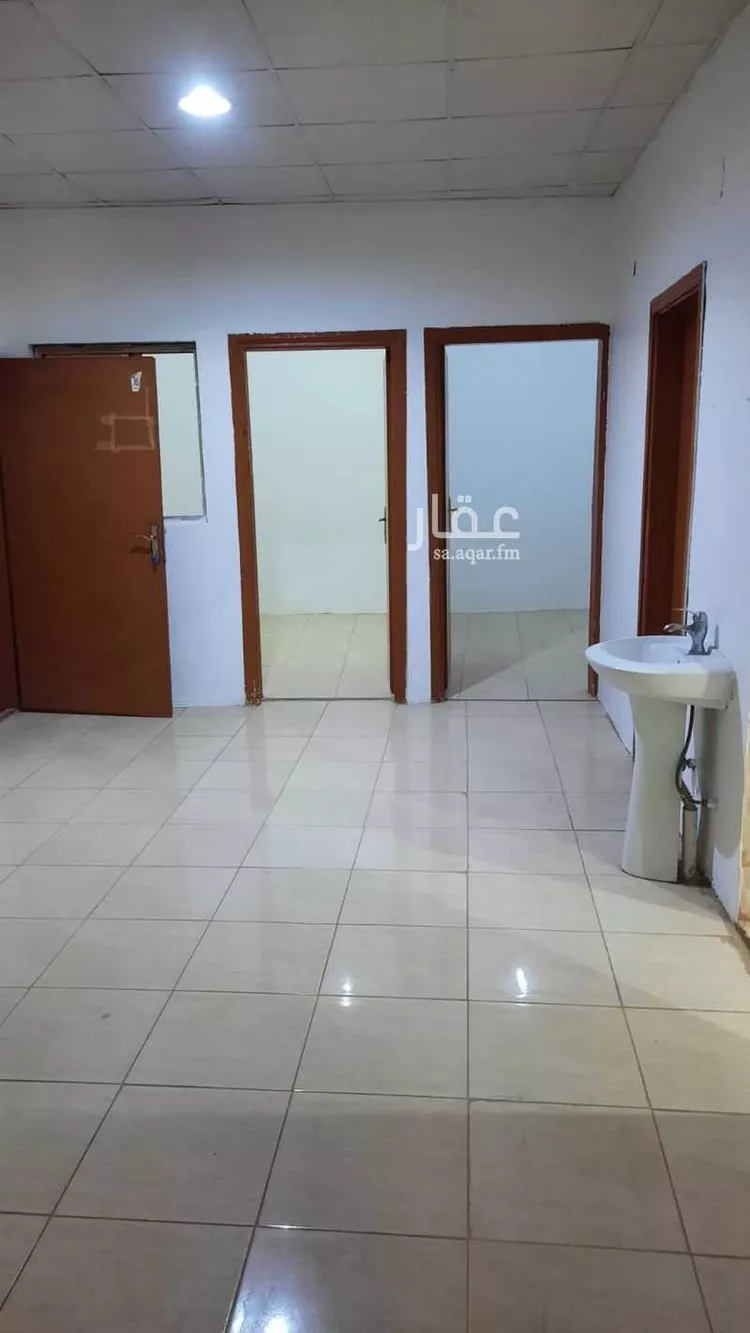 Building for Rent in Riyadh Umm Al Hamam Al Sharqi صورة 2