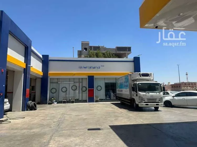 محل للبيع في شارع ربيعه بن رقيع التميمي, حي الدفاع, مدينة المدينة المنورة, منطقة المدينة المنورة