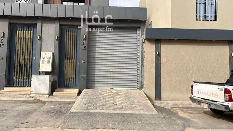 دور للبيع في شارع عكاظ, حي عكاظ, مدينة الرياض, منطقة الرياض صورة 4