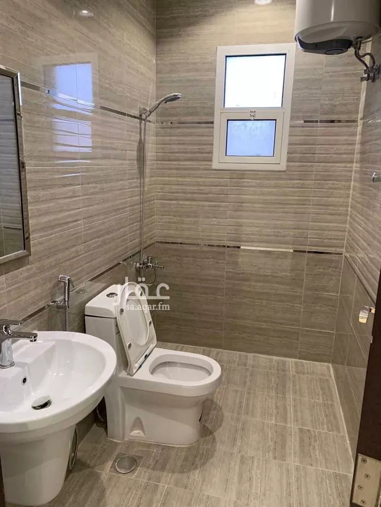 دور للإيجار في شارع دور علوي 300م مطبخ ومكيفات راكبة 65 الف, حي النرجس, مدينة الرياض, منطقة الرياض صورة 3