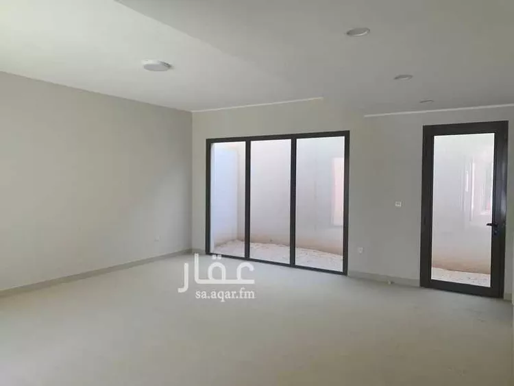 فيلا للإيجار في شارع المهندية, حي مطار الملك خالد الدولي, مدينة الرياض, منطقة الرياض صورة 2