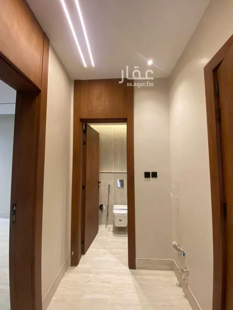 شقة للإيجار في شارع شقة مع مصعد وسطح, حي الصفاء, مدينة الرياض, منطقة الرياض 8