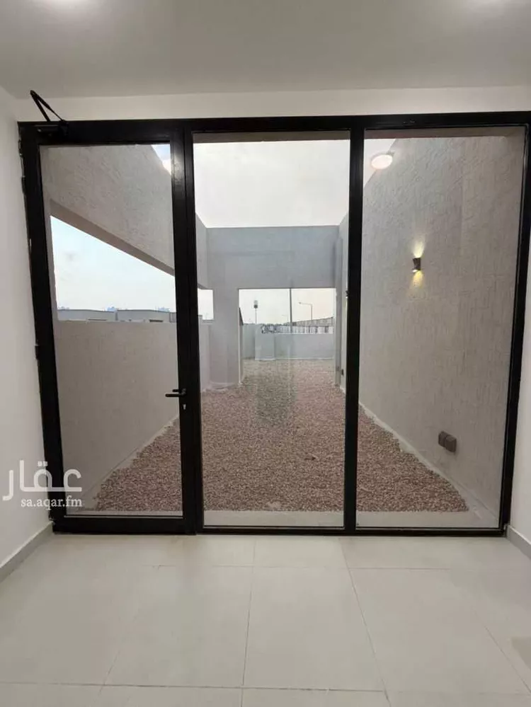 فيلا للإيجار في شارع الرابيه, حي مطار الملك خالد الدولي, مدينة الرياض, منطقة الرياض 16