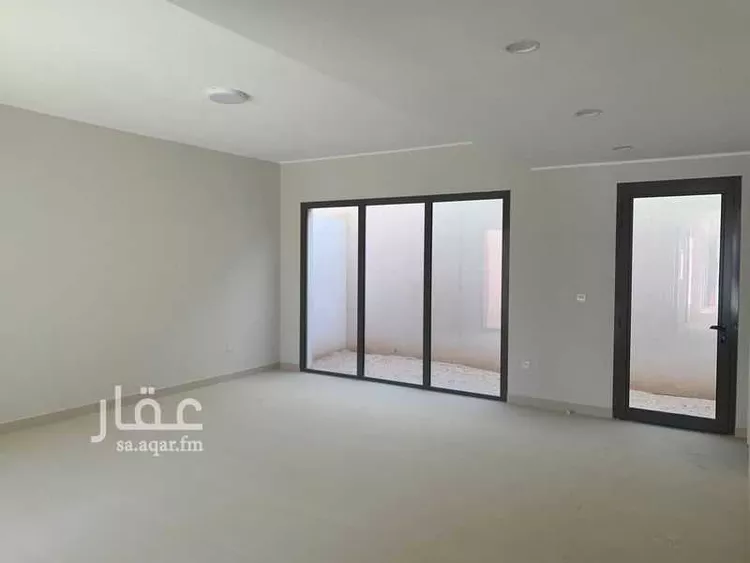 فيلا للإيجار في شارع المهندية نموذج عاليه, حي مطار الملك خالد الدولي, مدينة الرياض, منطقة الرياض صورة 5