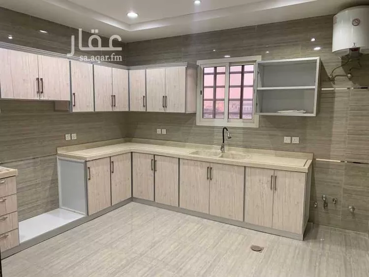 دور للإيجار في شارع دور علوي 300م مطبخ ومكيفات راكبة 65 الف, حي النرجس, مدينة الرياض, منطقة الرياض صورة 2