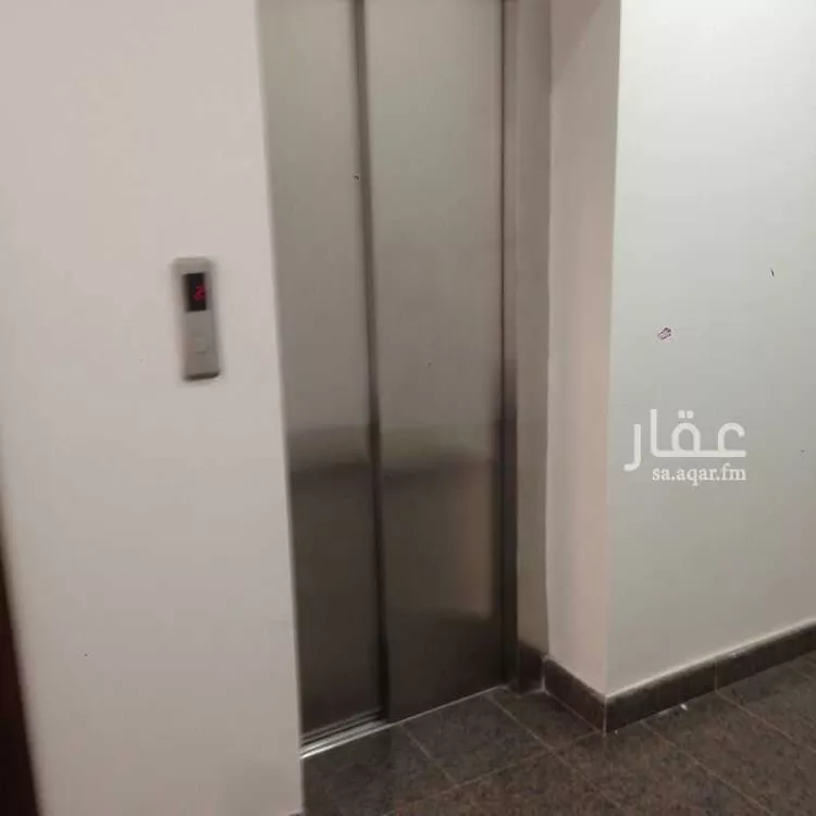 شقة للإيجار في شارع الرفعة ، حي العليا ، الهفوف ، الاحساء