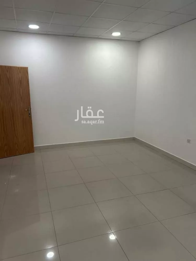 مكتب تجاري للإيجار في شارع الرفعة, حي العليا, مدينة الاحساء, المنطقة الشرقية صورة 4