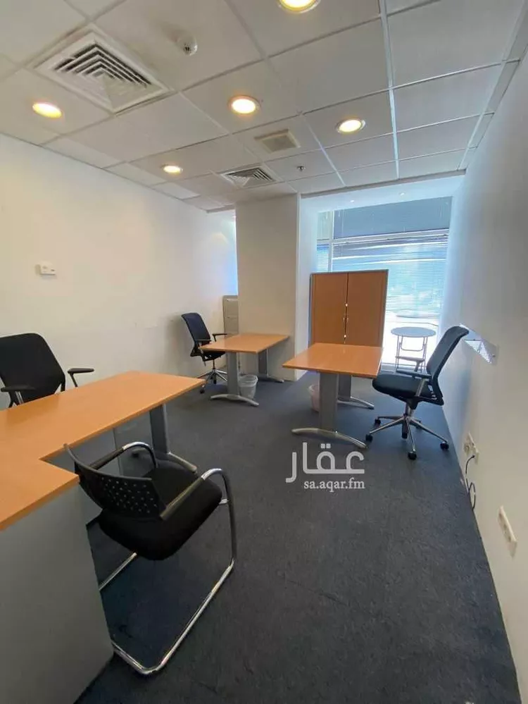 مكتب تجاري للإيجار في شارع ابو بكر الصديق, حي الشرفية, مدينة جدة, منطقة مكة المكرمة