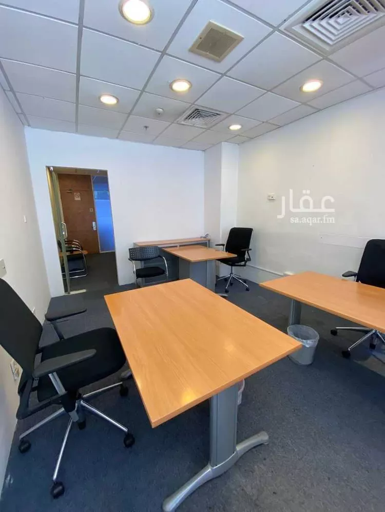 مكتب تجاري للإيجار في شارع ابو بكر الصديق, حي الشرفية, مدينة جدة, منطقة مكة المكرمة صورة 2