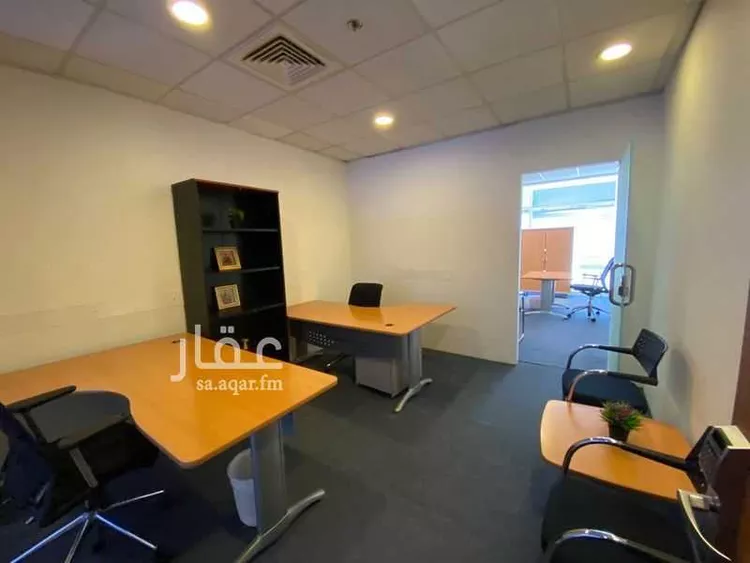 مكتب تجاري للإيجار في شارع ابو بكر الصديق, حي الشرفية, مدينة جدة, منطقة مكة المكرمة صورة 3