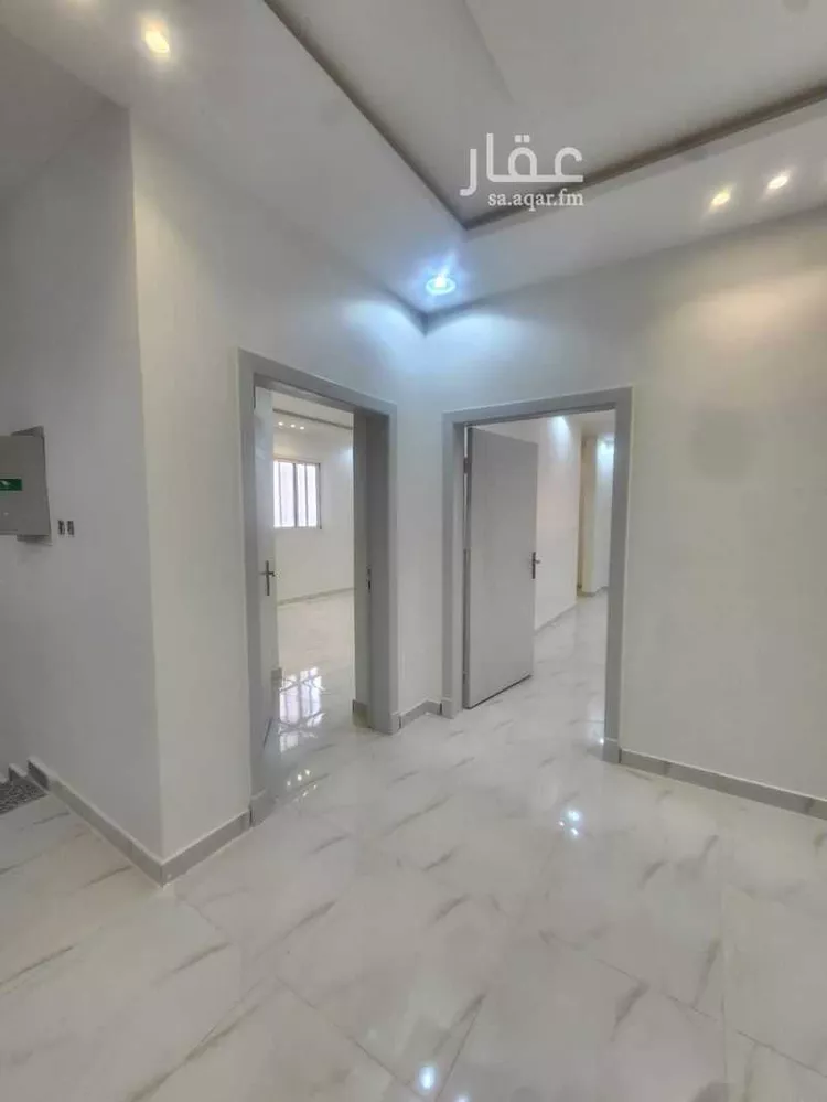 فيلا للبيع في شارع سعيد الماجد, حي عكاظ, مدينة الرياض, منطقة الرياض 10