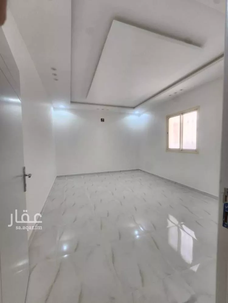 فيلا للبيع في شارع سعيد الماجد, حي عكاظ, مدينة الرياض, منطقة الرياض 15