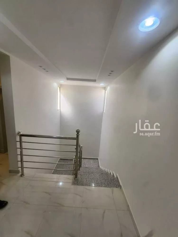 فيلا للبيع في شارع سعيد الماجد, حي عكاظ, مدينة الرياض, منطقة الرياض صورة 5