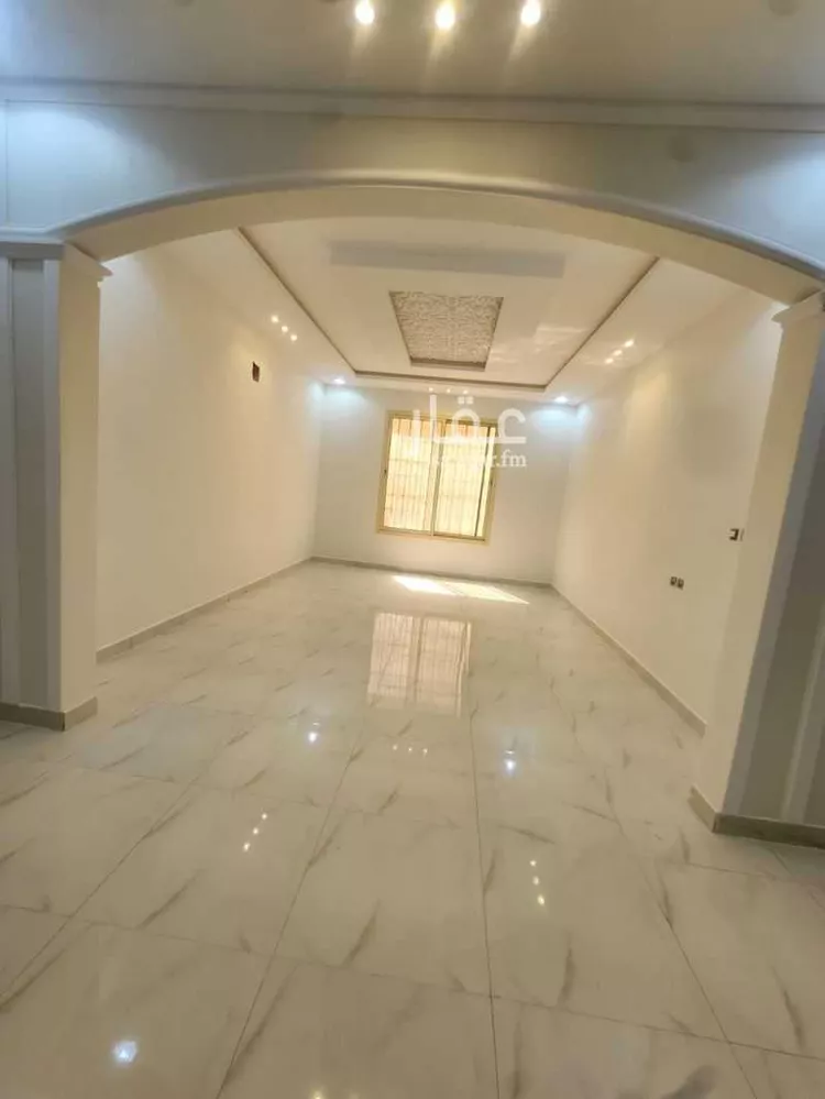 فيلا للبيع في شارع سعيد الماجد, حي عكاظ, مدينة الرياض, منطقة الرياض صورة 2