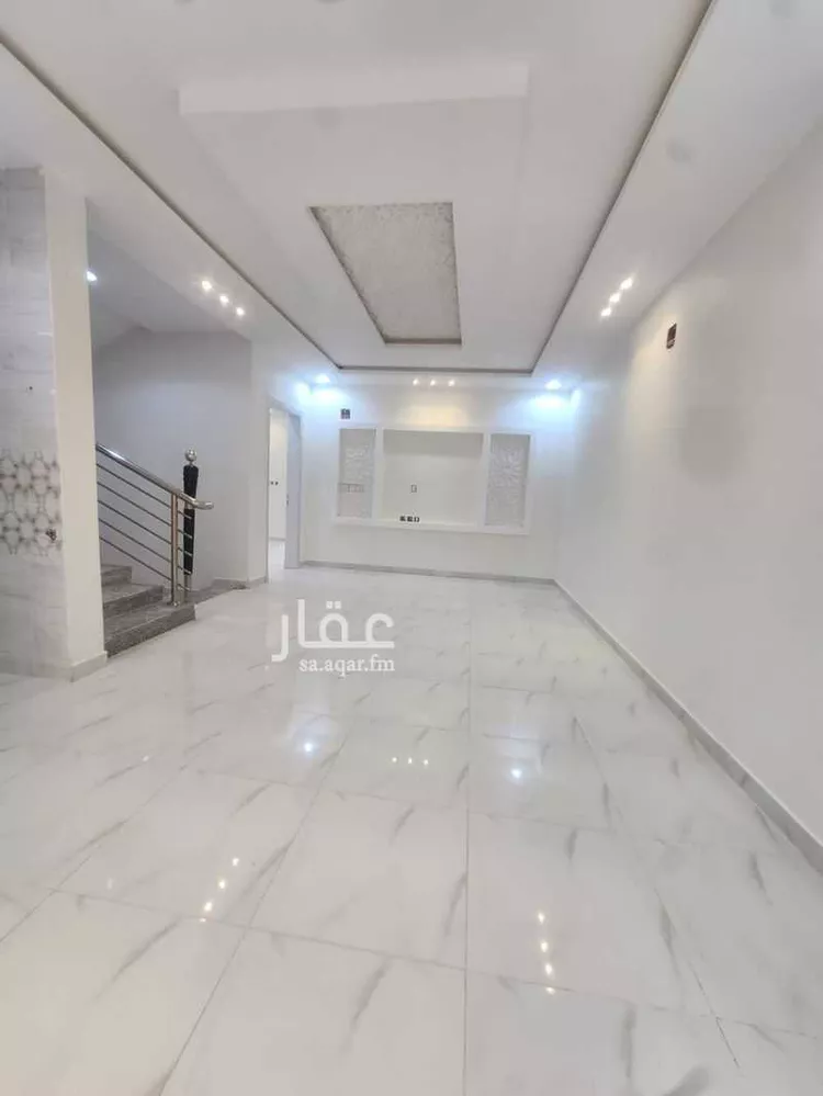 فيلا للبيع في شارع سعيد الماجد, حي عكاظ, مدينة الرياض, منطقة الرياض 12