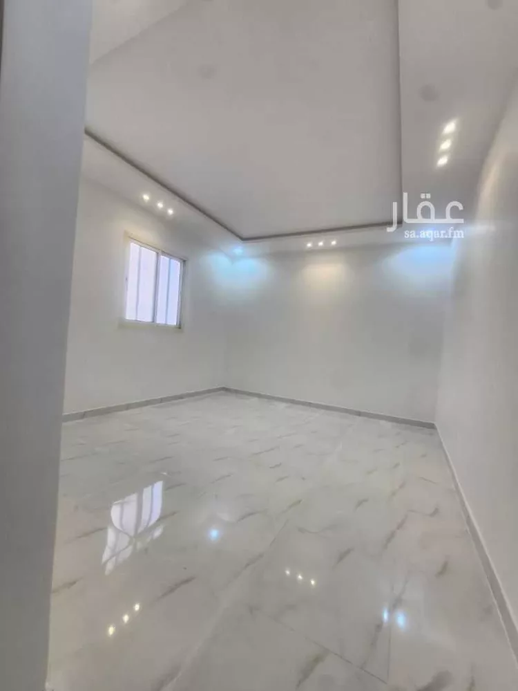 فيلا للبيع في شارع سعيد الماجد, حي عكاظ, مدينة الرياض, منطقة الرياض صورة 4